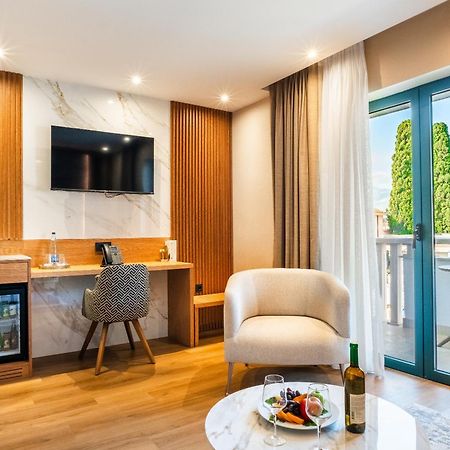 Boutique Hotel Villa Royal Tivat Extérieur photo