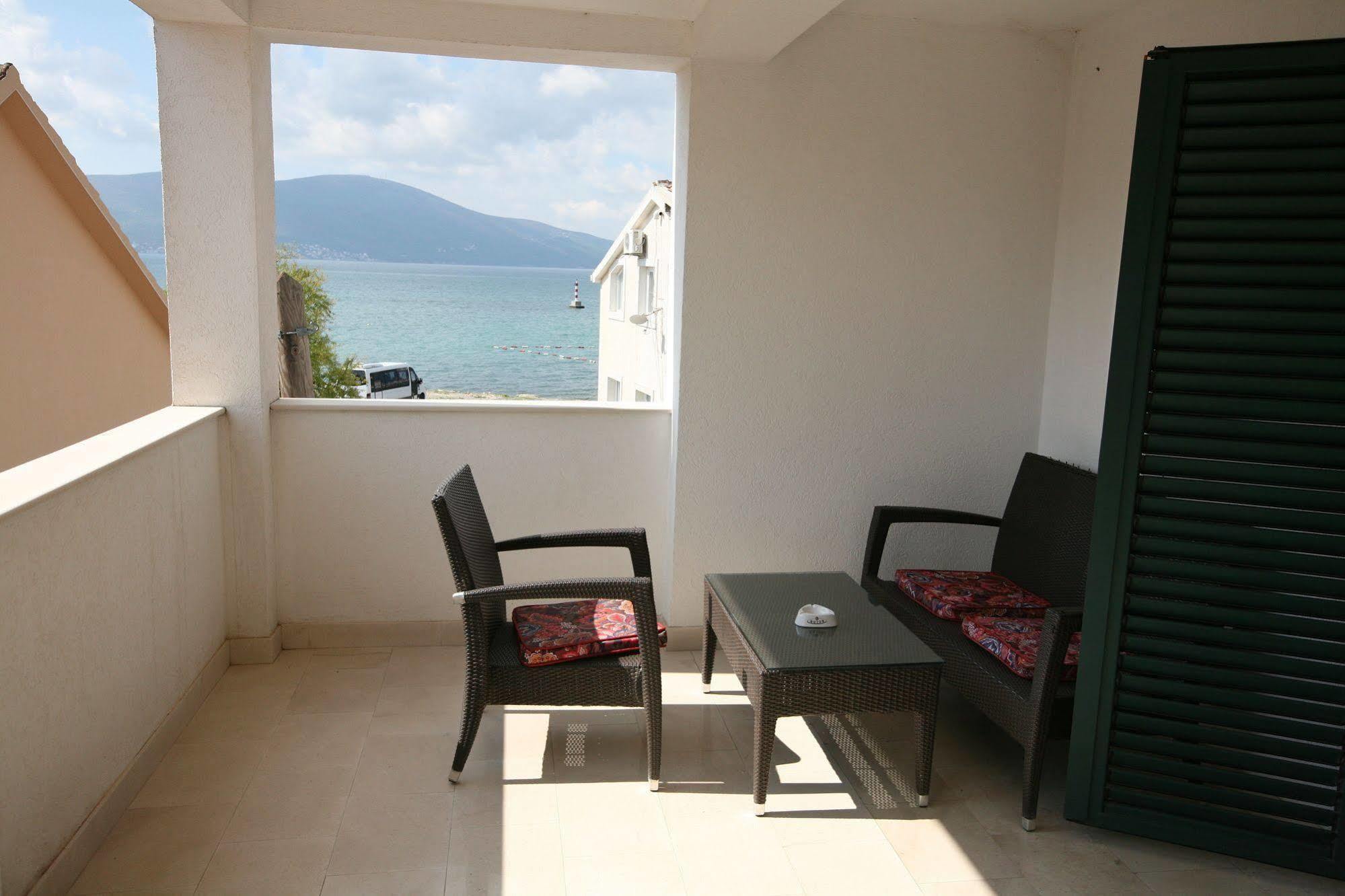 Boutique Hotel Villa Royal Tivat Extérieur photo